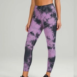 NWT Lululemon Power Thru High-Rise Tight 25"
Size: 2